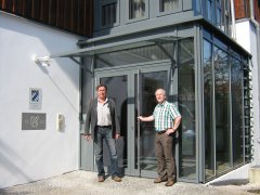 Grossansicht in neuem Fenster: Rathaus neuer Eingangsbereich Grossansicht in neuem Fenster: Rathaus neuer Eingangsbereich