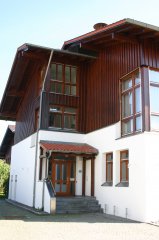 Grossansicht in neuem Fenster: Rathaus Nebeneingang Grossansicht in neuem Fenster: Rathaus Nebeneingang