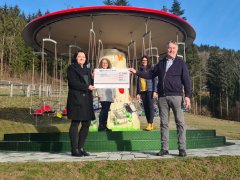 Spende Edelwies an TC Neukirchen