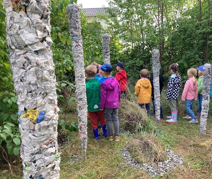 Kunstsymposium Drahtgeflecht Kinder Garten