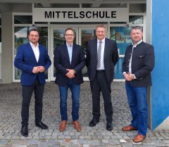 Neuer Schulleiter Mittelschule Hunderdorf Neuer Schulleiter Mittelschule Hunderdorf