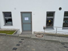 Öffentliches WC im Hort